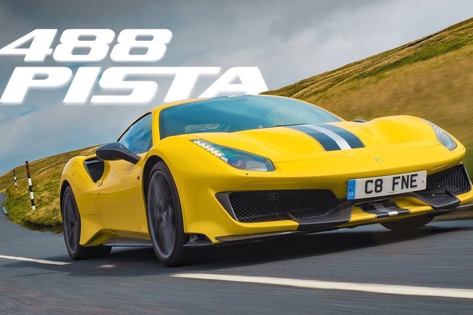 cars01字幕组丨美车配美景,法拉利488 pista山路试驾评测