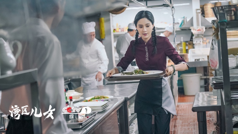 (王媛可在《湾区儿女》剧中饰演坚忍不拔的麦斯钰)