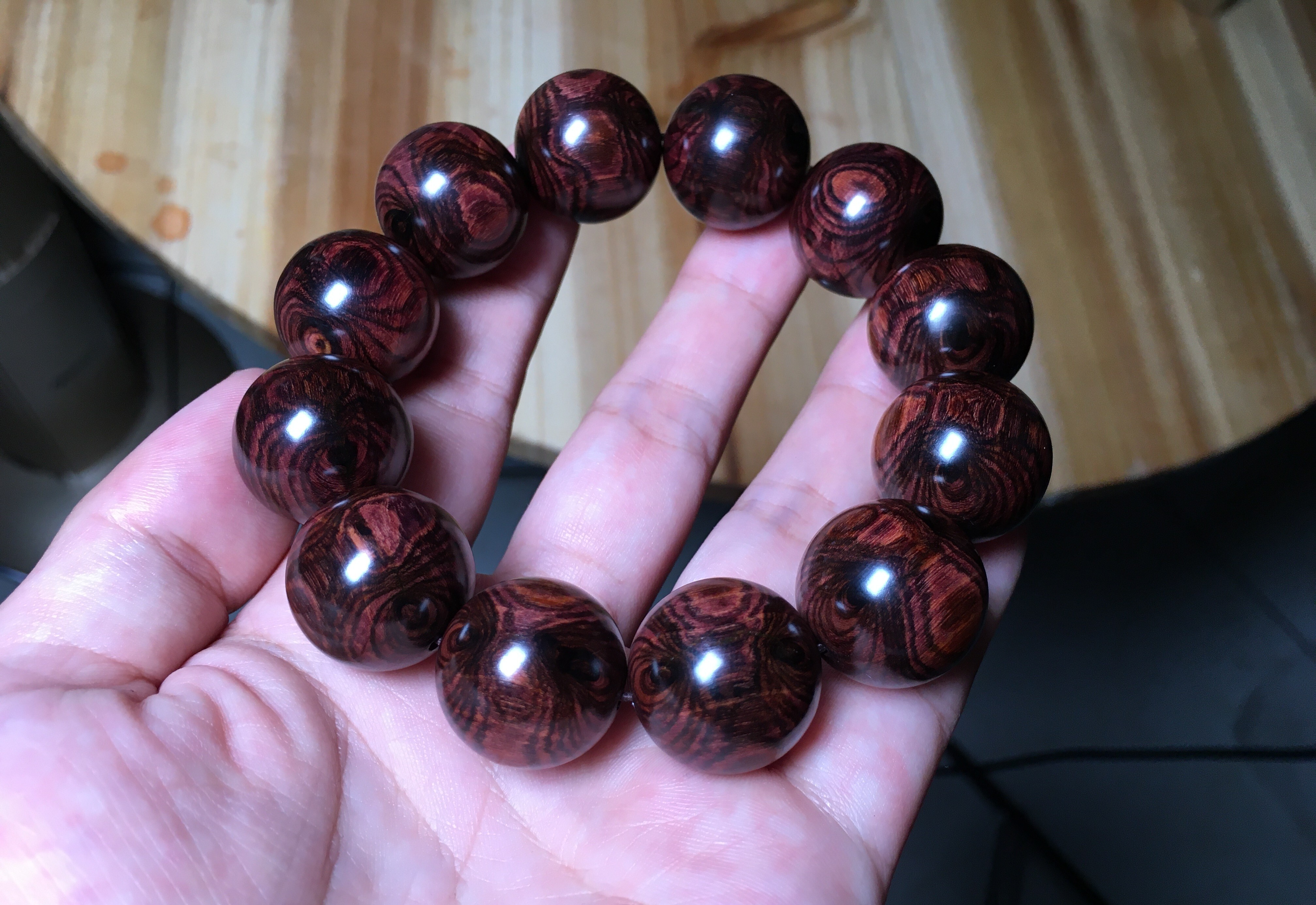 有没有见过这么工整的海南黄花梨紫油梨蜘蛛纹对眼