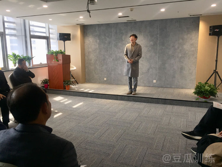 销售怎样练口才？销售高手的22个习惯告诉你 