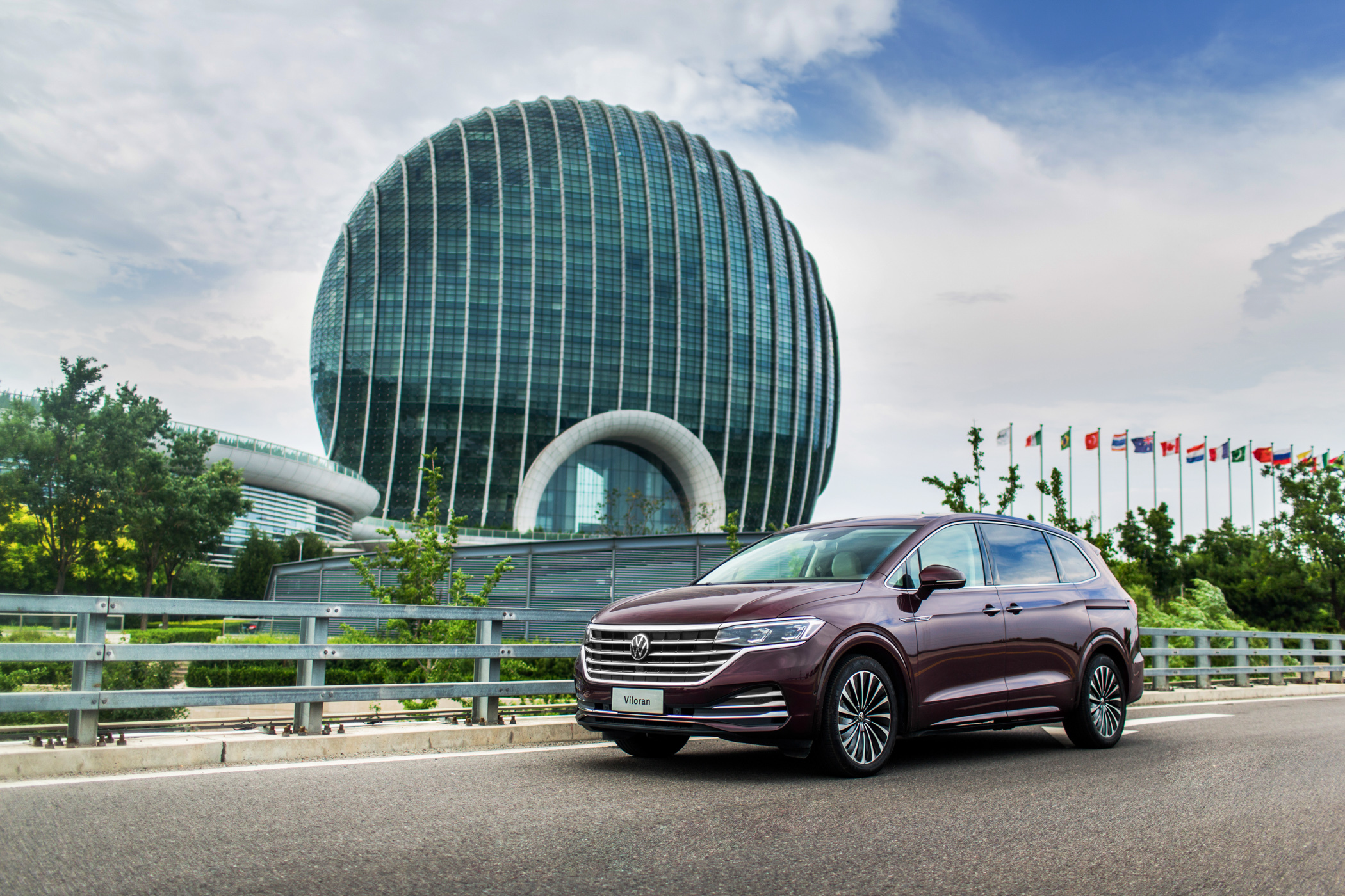 能否成为mpv新爆款 试驾大众viloran威然解读产品定位__凤凰网