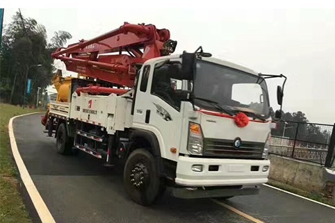 35米泵车带搅拌一体机、小型天泵搅拌一体车