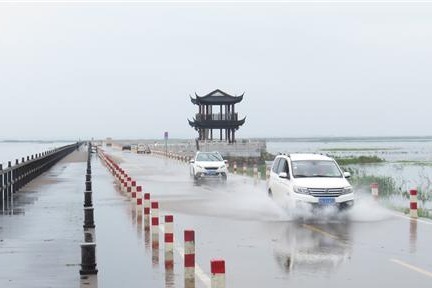 鄱阳湖吴城再现“中国最美水上公路”