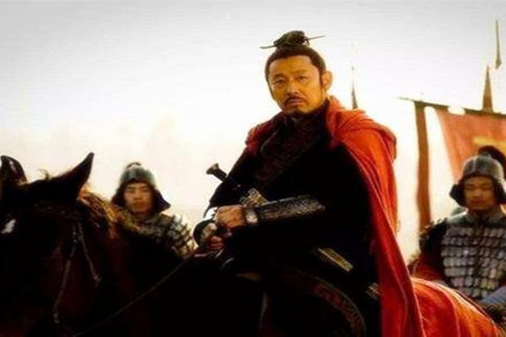 越是到了乱世，为什么往往都是底层人推翻暴政？他就是最好的例子