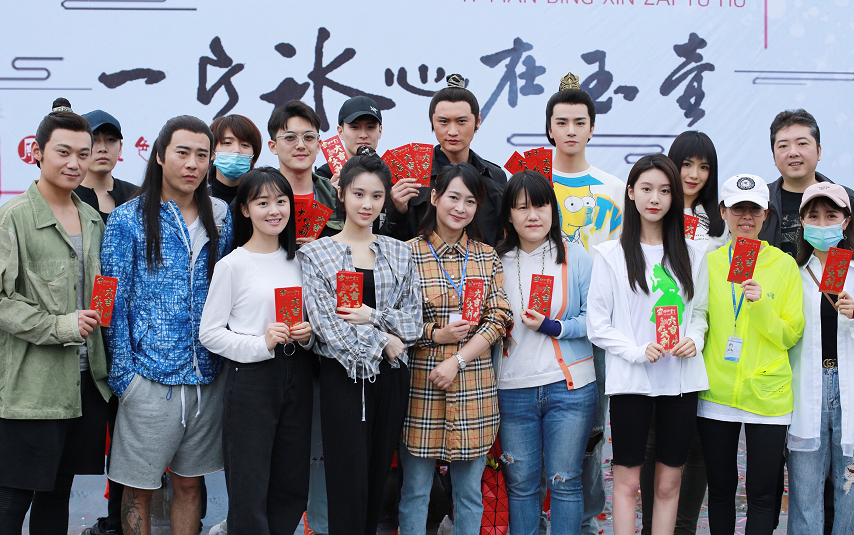 武侠甜宠剧《一片冰心在玉壶》 热拍 张慧雯吴希泽甜蜜互宠