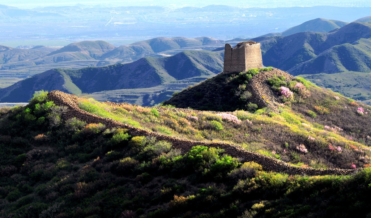 北京周边赤城县凤凰山公墓乘风破浪的你
