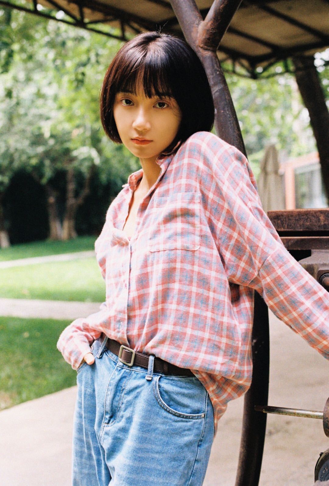 二十不惑定档714卜冠今化身职场社畜诠释野草韧性