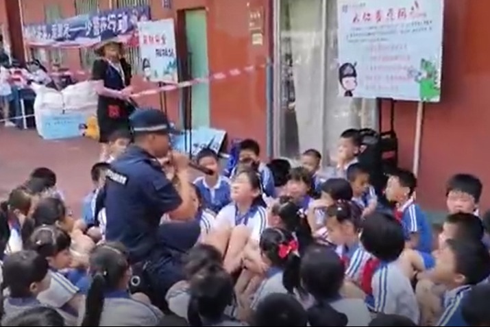 深圳龙岗警方联合教育局在全区开展暑期安全系列活动