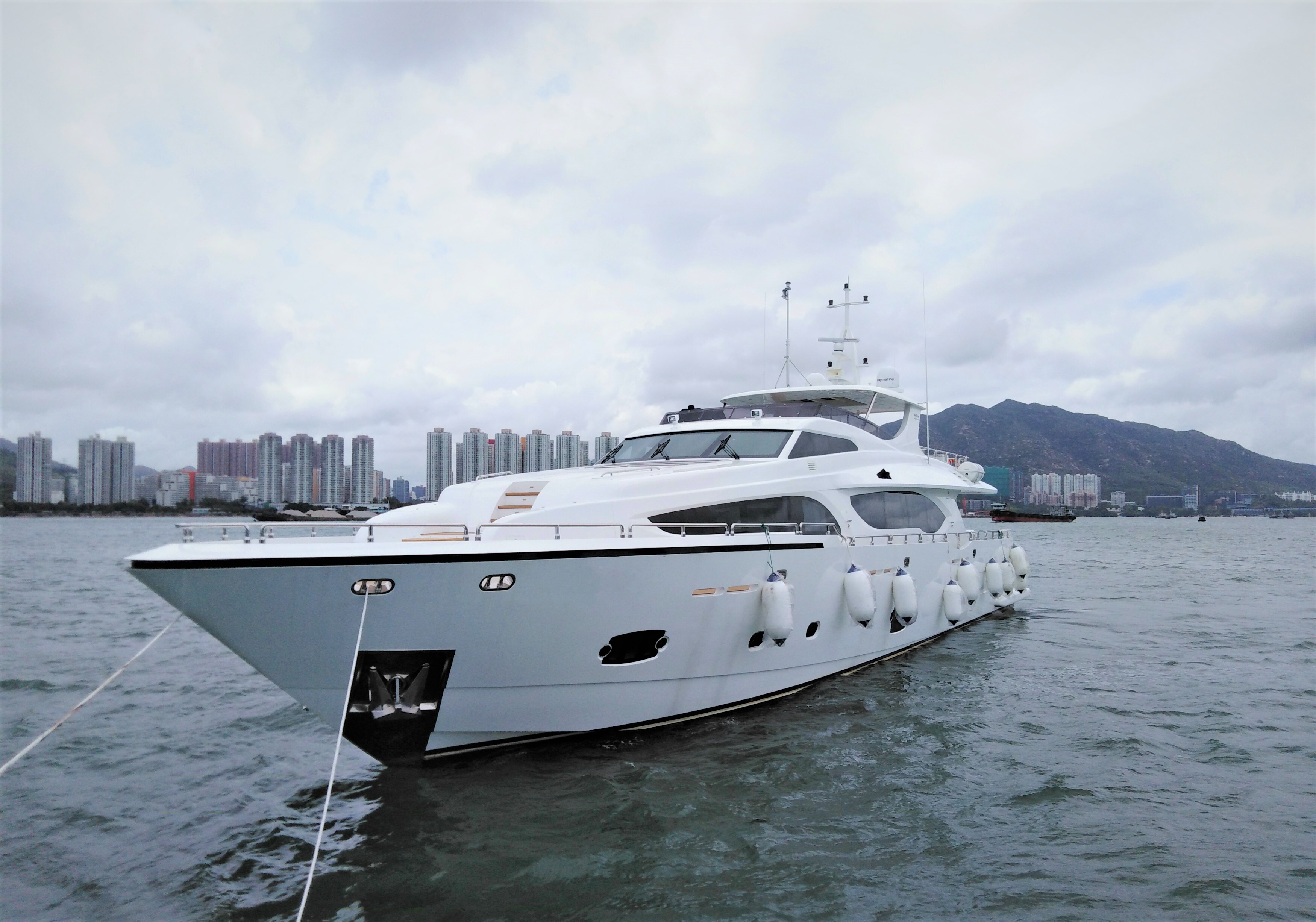 中国海星第十艘asteria 108超级游艇成功交付至香港