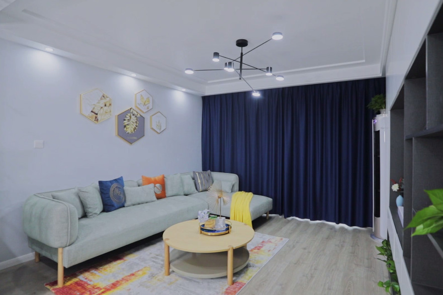 极家王牌设计师贺玉田精选家装案例：82㎡两居室，现代简约风格