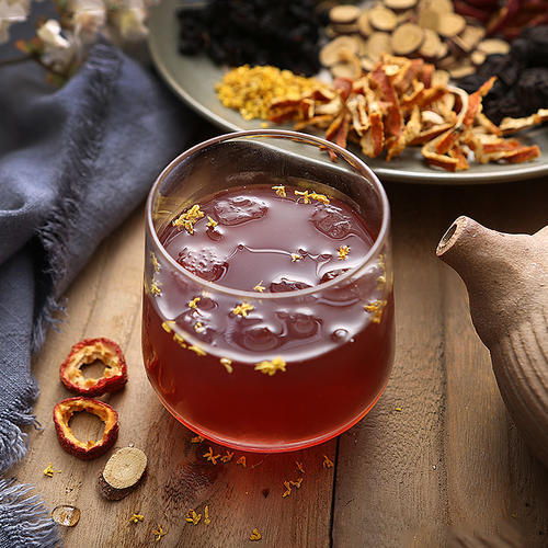 炎热夏季,一杯酸梅汤去暑又养颜