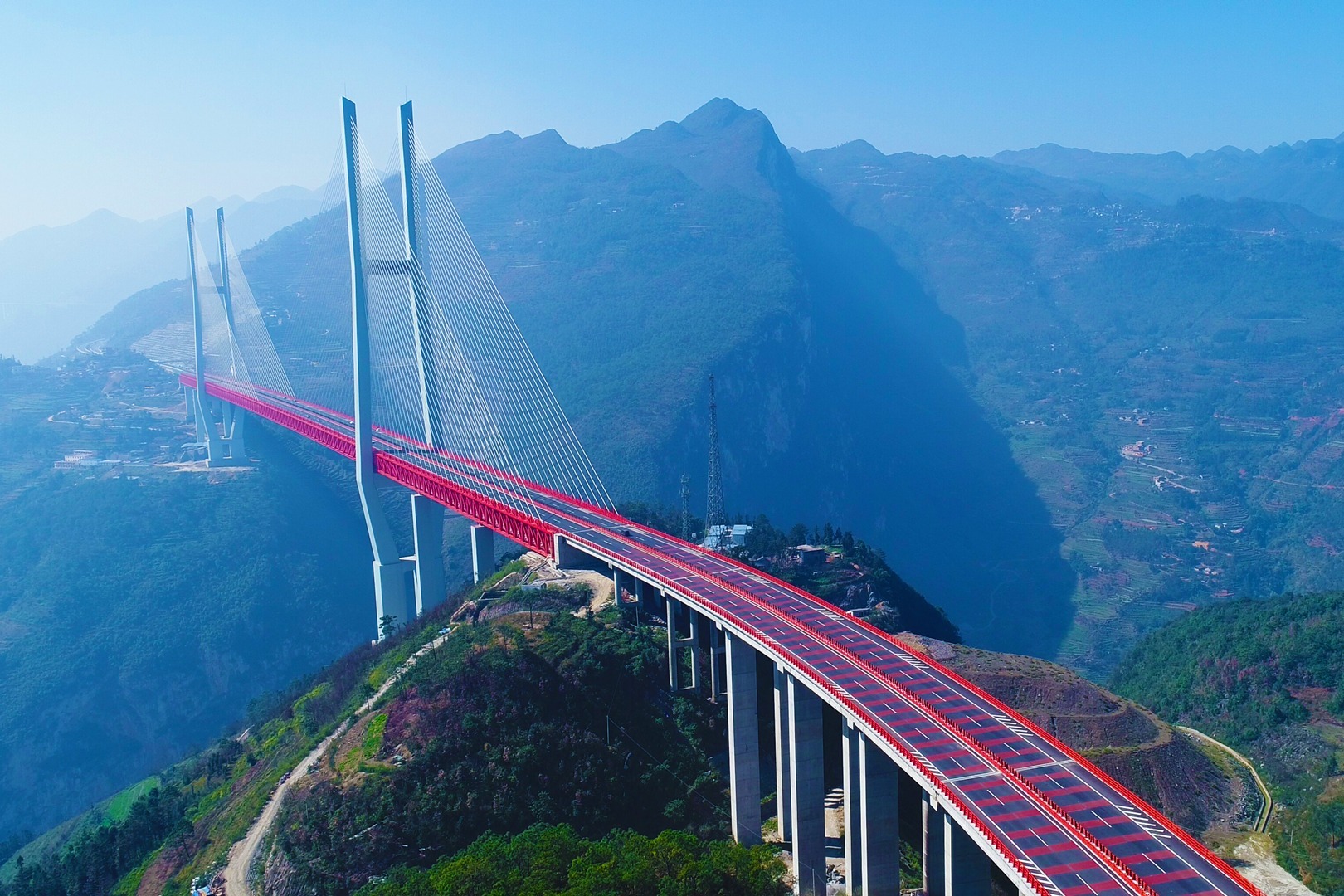 不愧为基建狂魔,中国建造的这些世界级大桥,老外看了都绝对叹服