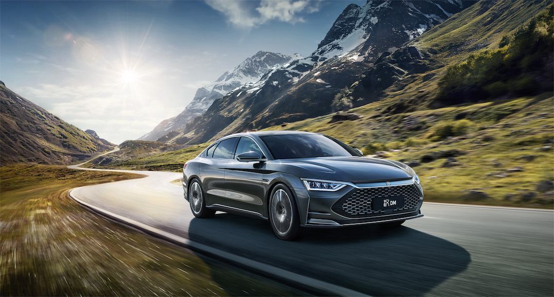 比亚迪"王朝"新贵驰骋新能源赛场