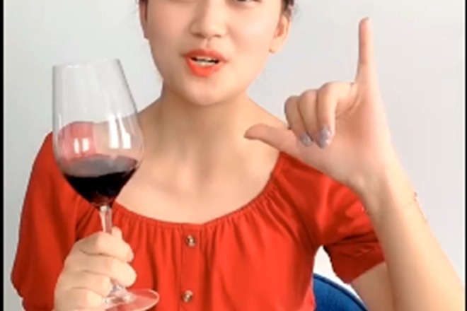 饭局中六个使用的敬酒词，学会了受用一生