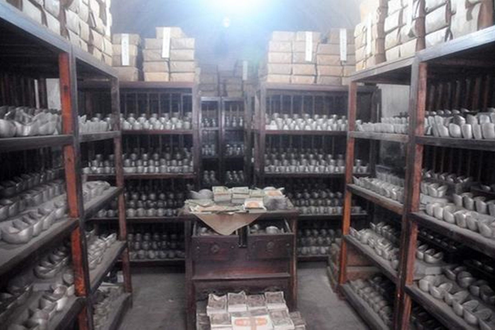 国库九百万两白银被盗竟然没有一个人察觉到银子是怎么丢的