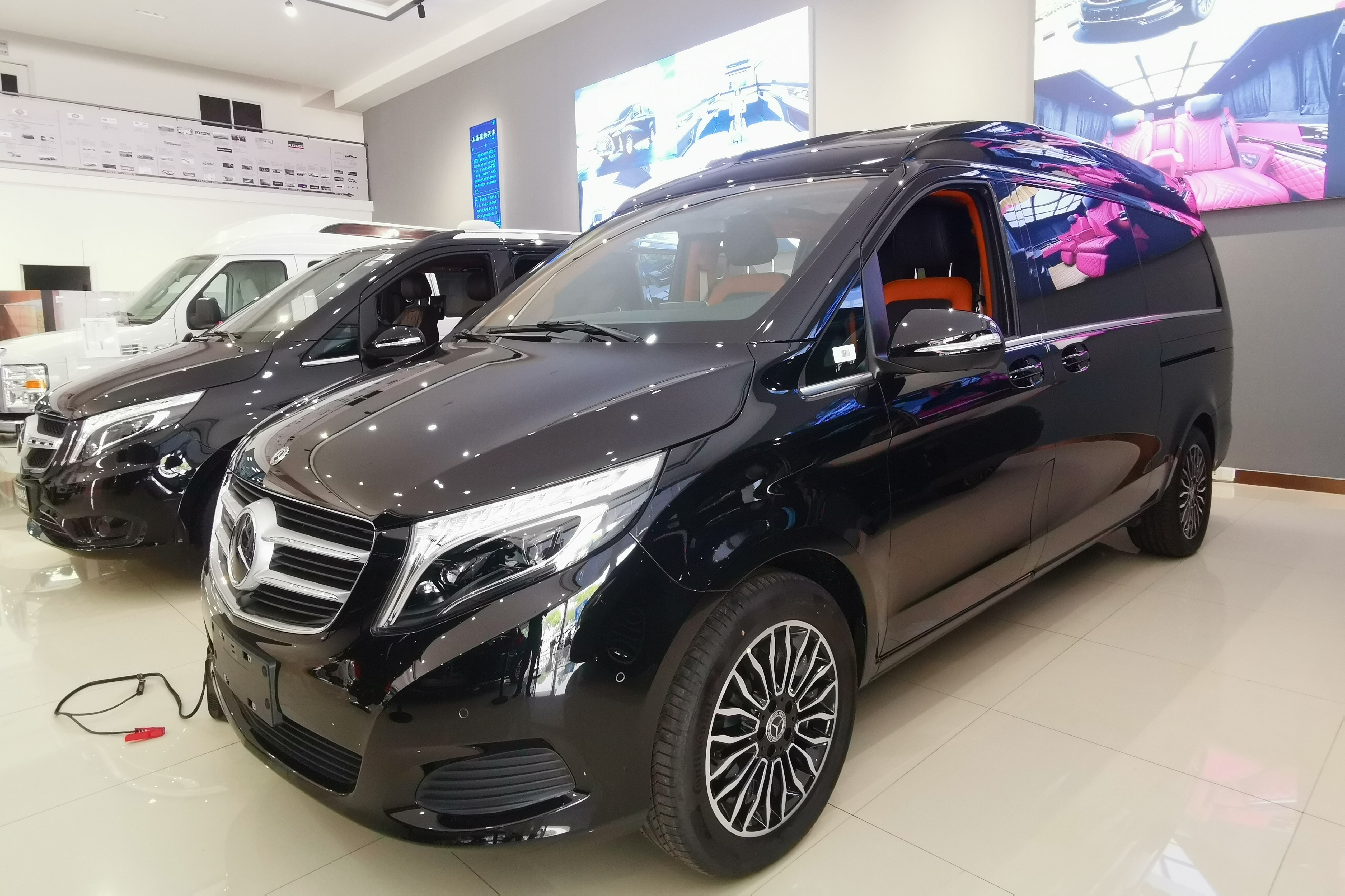 奔驰v260l尊贵加长版最新报价