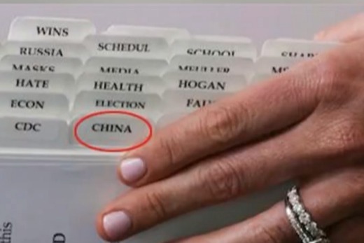 白宫发言人神秘文件夹曝光，果然带有China标签