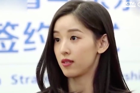 章泽天与同学合著论文登剑桥官网，奶茶妹妹越来越强大了