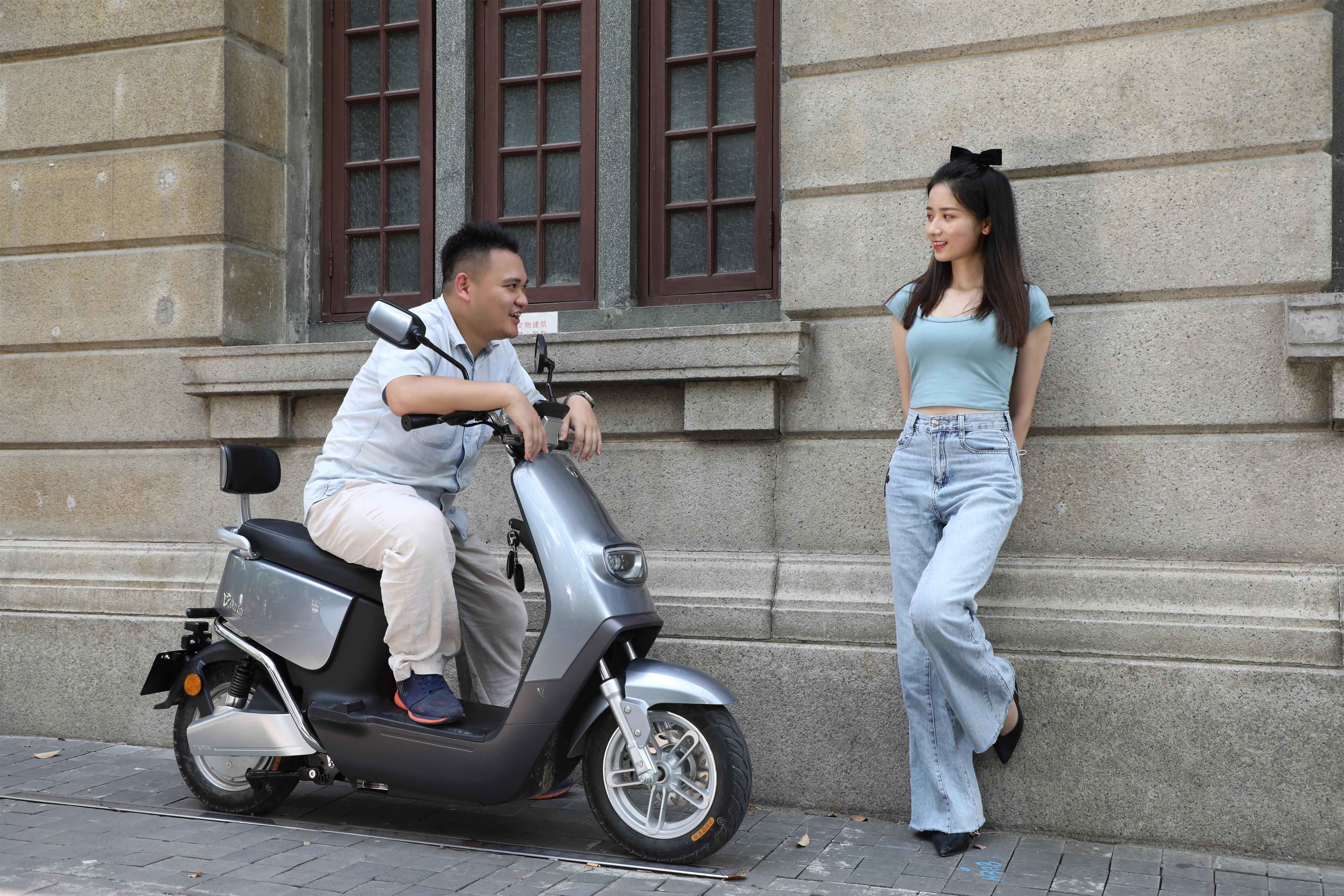 试车 | 颜值与实力汇聚一身,雅迪E3 2.0“为你而来”