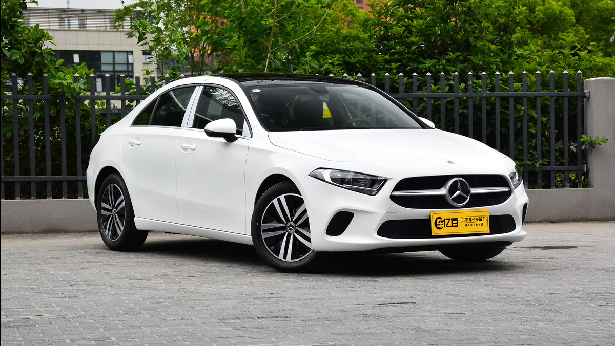北京奔驰奔驰a级2020款改款a180l特价出