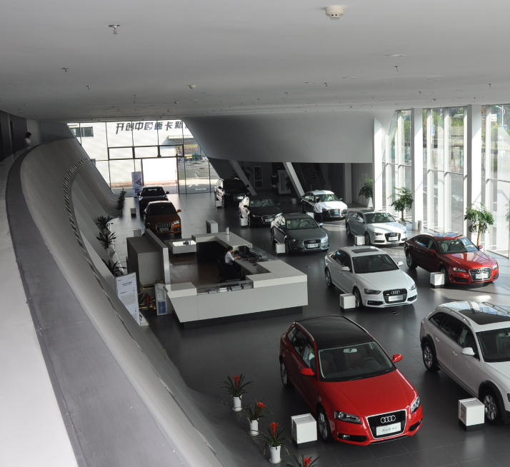 在4 s店车主一系列的作为让这个女销售震惊了!