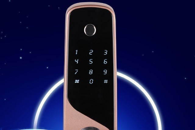 如何通过手机APP给智能锁添加指纹？