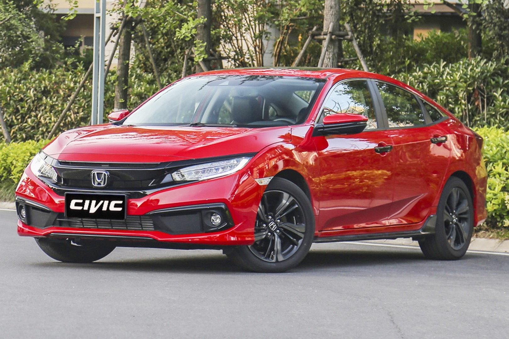 本田思域到底怎么样，为什么年轻人都爱买？看看车主的真实评价