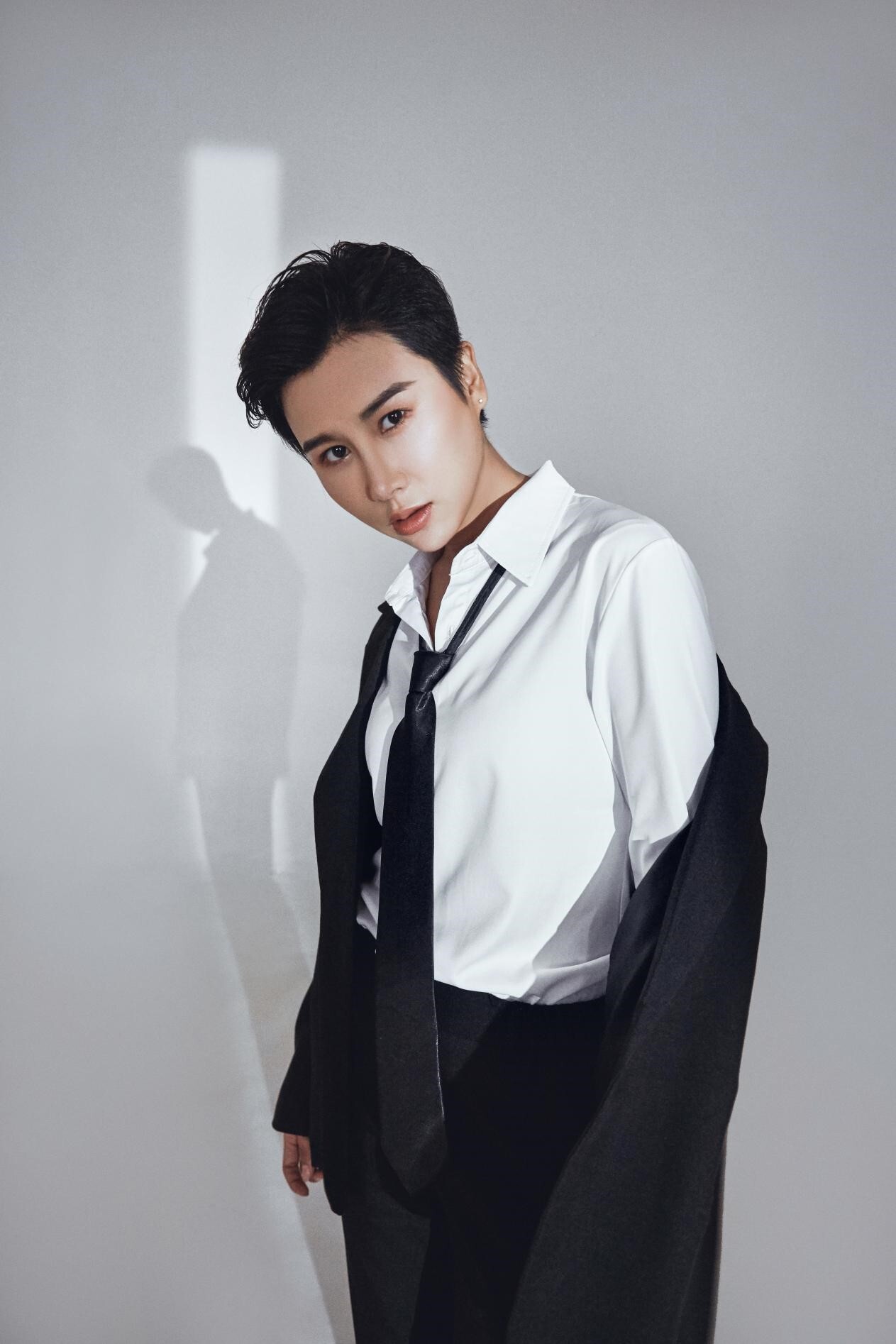 乘风破浪人间扳手王飞斐