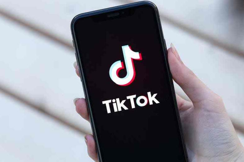美国威胁下架TikTok对短视频社交系统源码开发带来哪些启示？