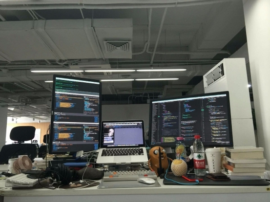 我,华为程序员,985本科,36岁,昨天公司通知我不再续约__凤凰网