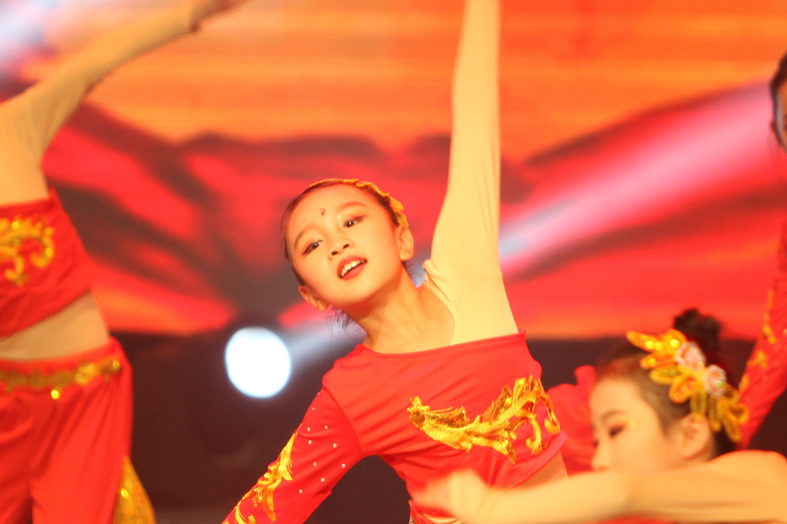 李美妙领舞中国志舞出少年意气风发