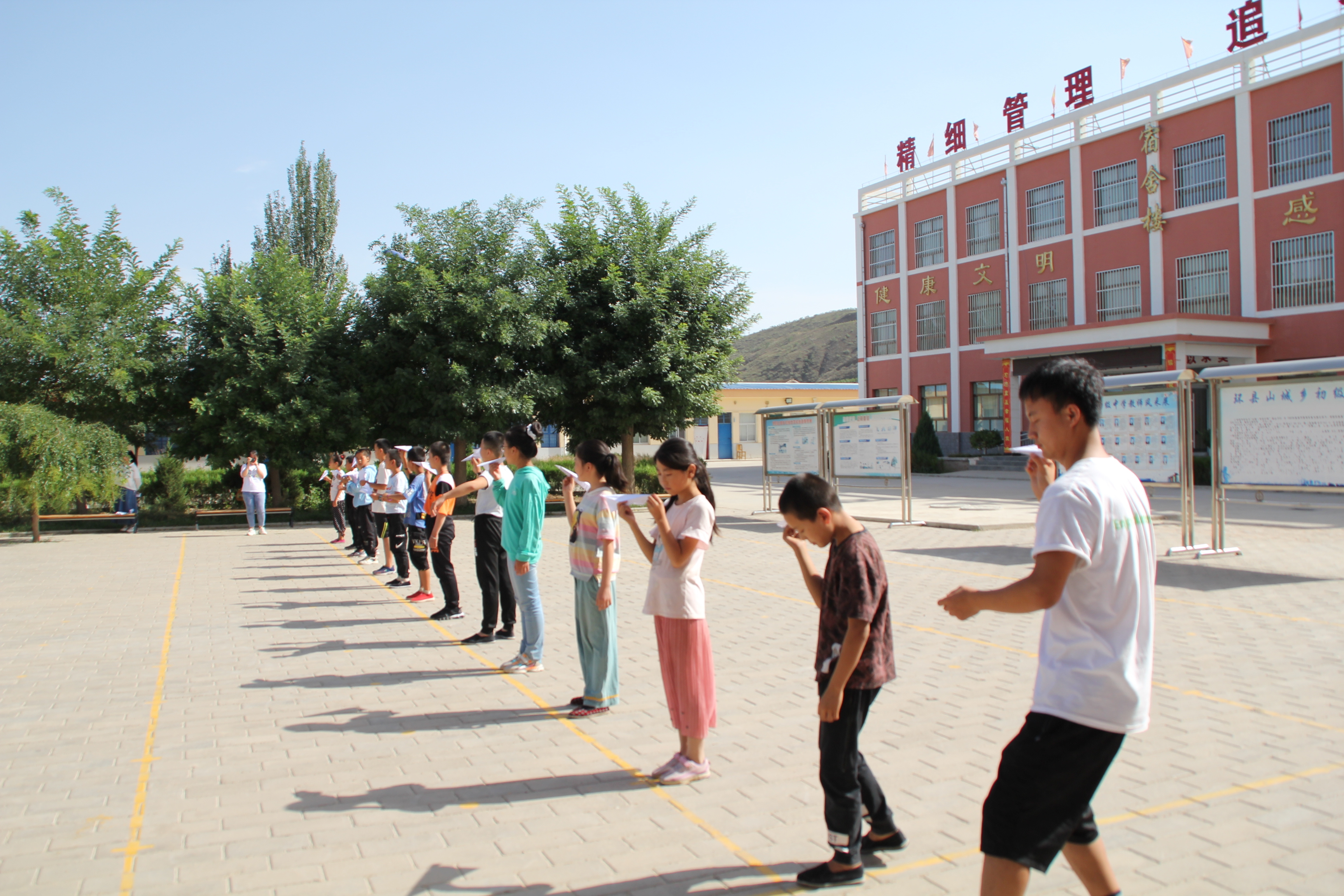 助力脱贫,情系陇原:山大学子甘肃支教__凤凰网