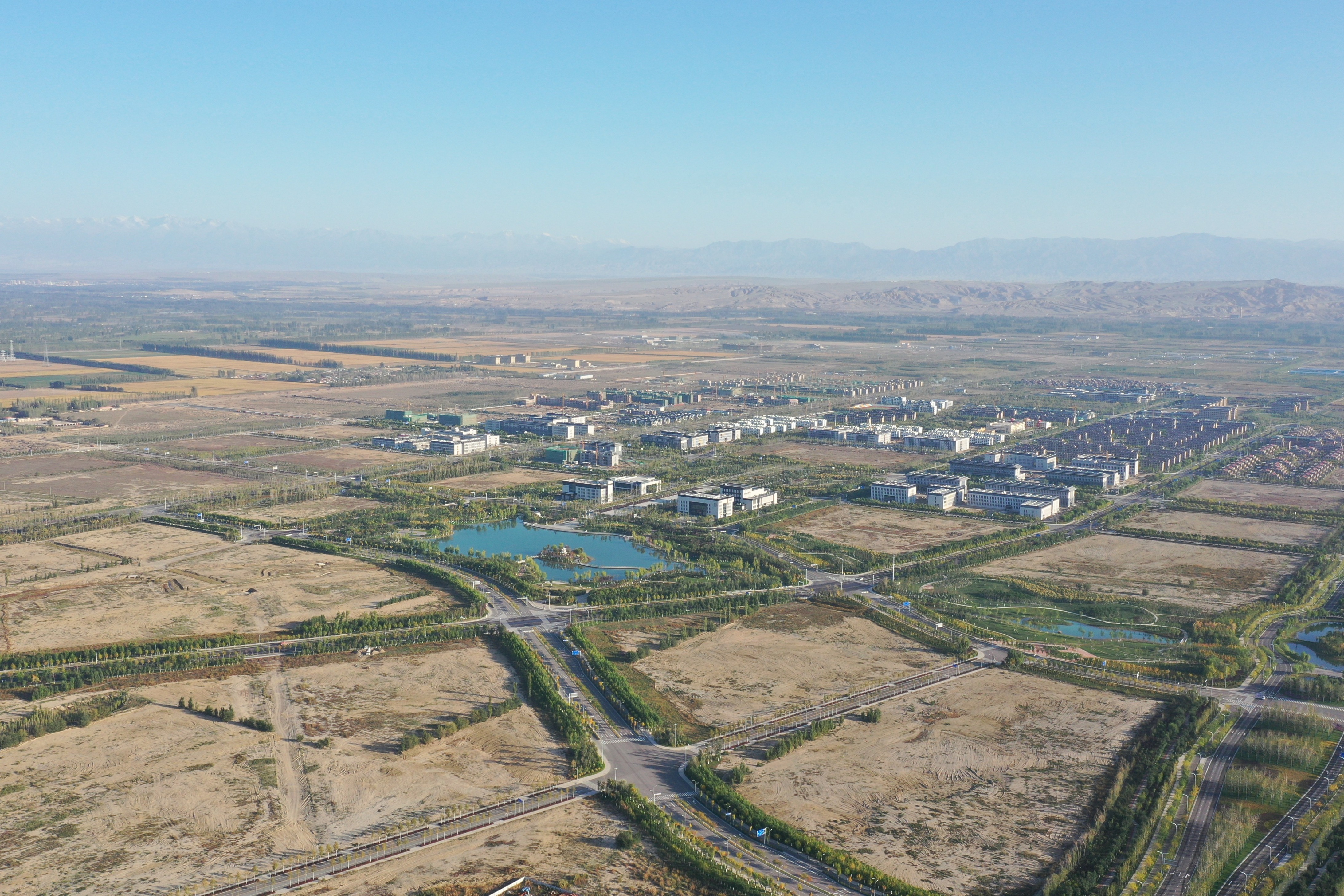 塞外江南诗画伊犁伊犁河