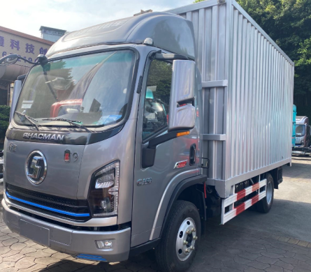 康明斯,法士特,汉德加持!名门之秀轩德翼9轻卡好气质