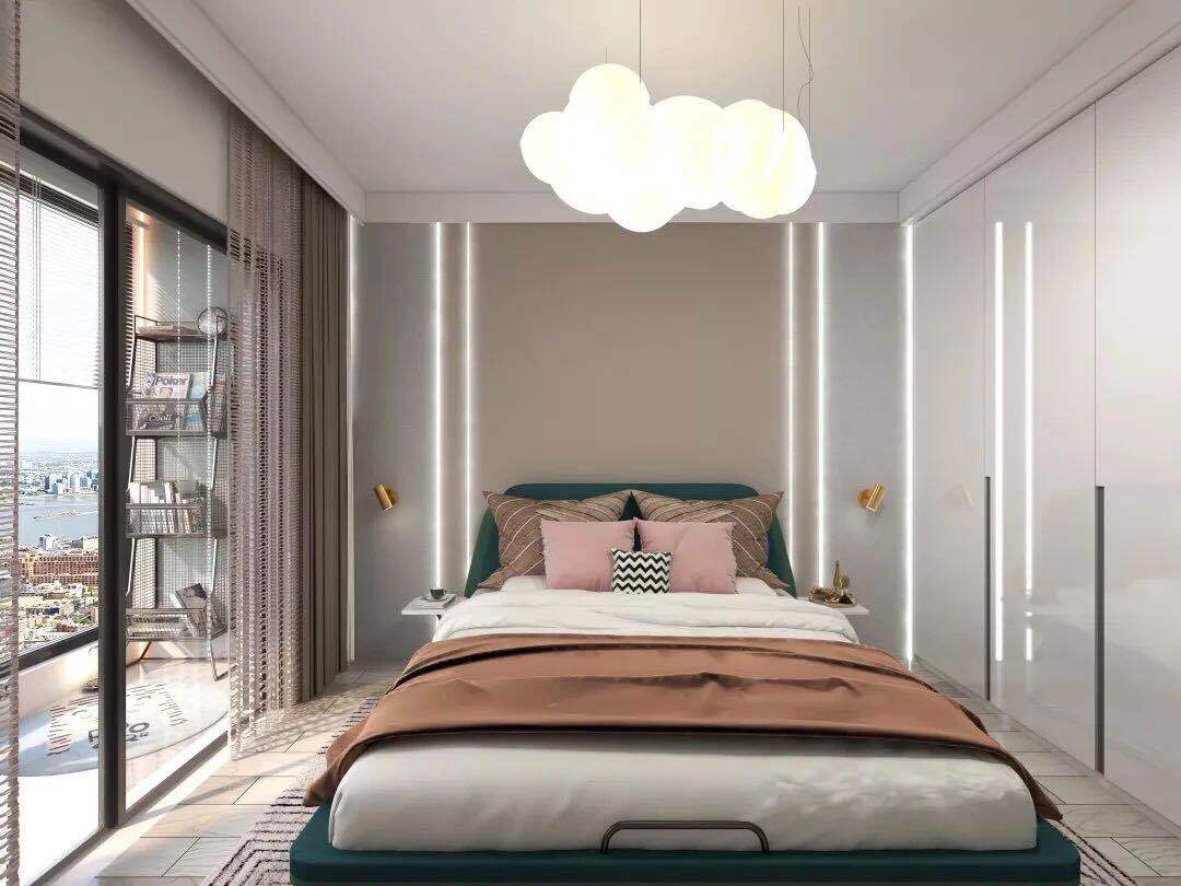 在天花板上勾勒造型,或者以自带造型,花纹的成品石膏线,来完成房和