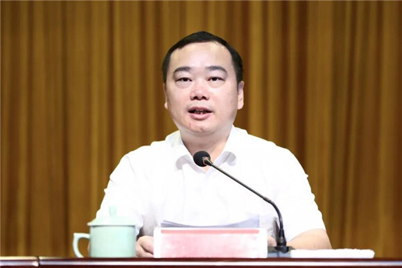 仙居县领导干部大会召开丨宣布县委县政府主要领导调整决定