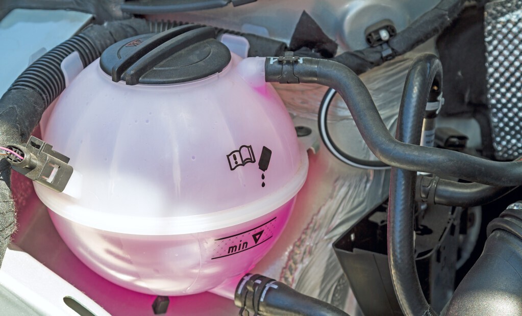 原车防冻液可以用多久?