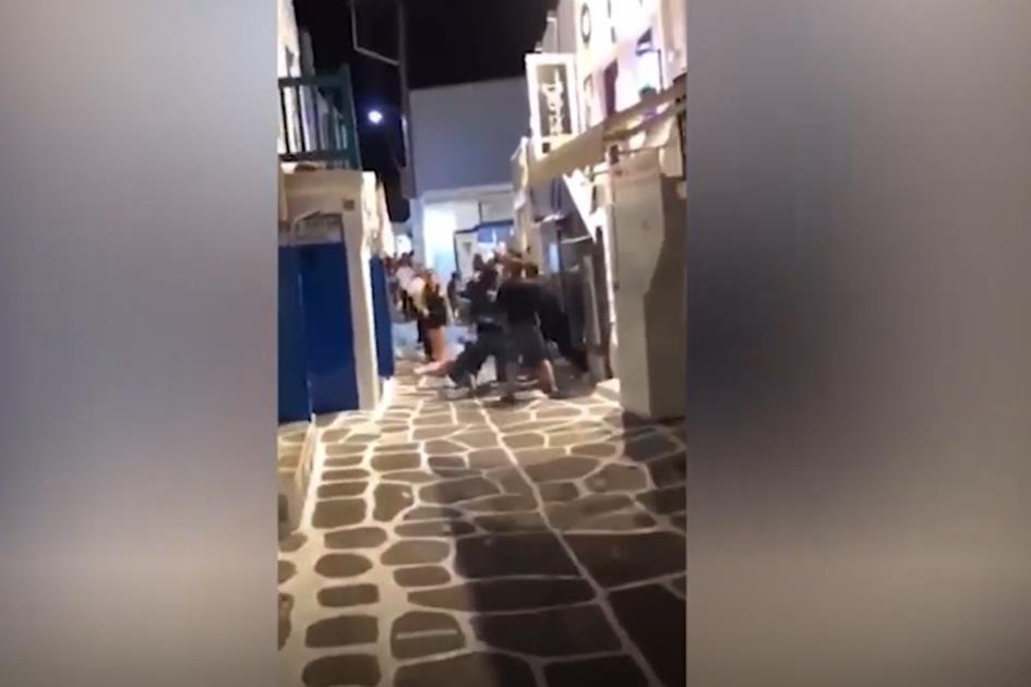 打成一团！马奎尔打架斗殴片段曝光