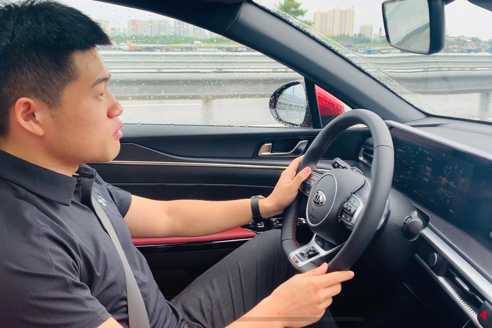 聊聊起亚K5凯酷的底盘和动力系统