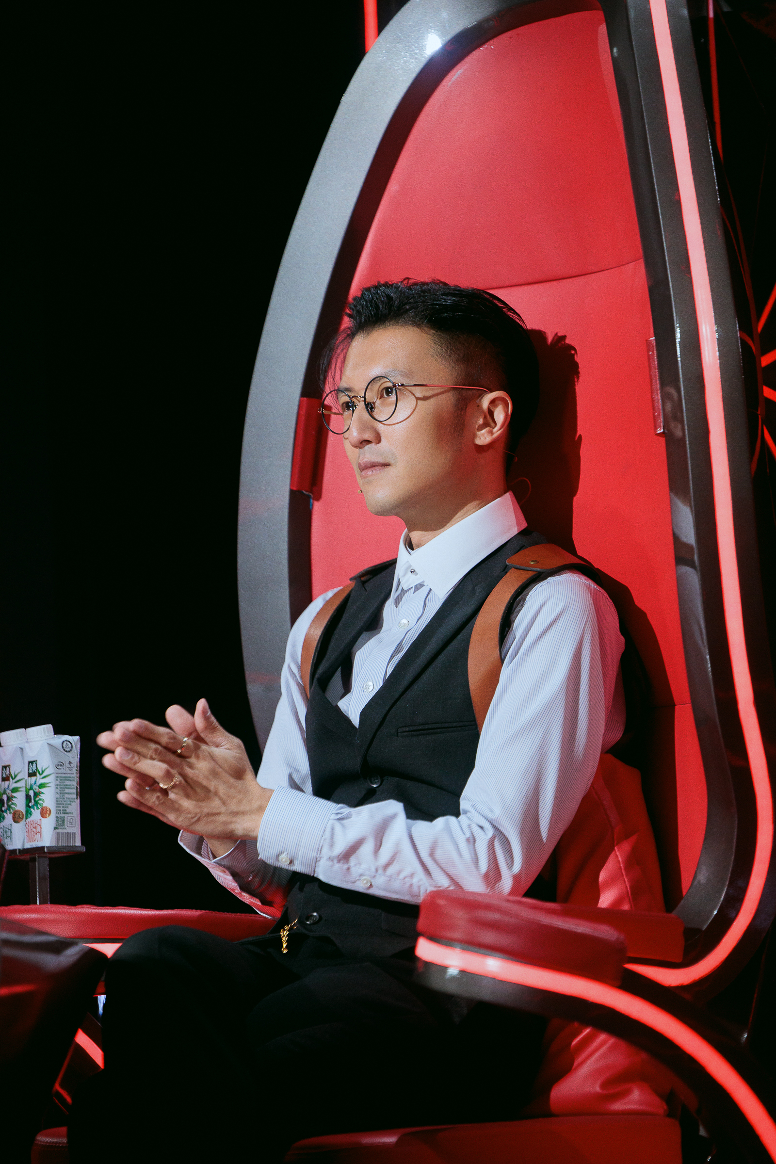 中国好声音导师抢人大战上演谢霆锋获封四资导师