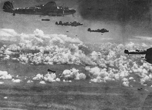 在抗战中日寇对中国实施无差别轰炸历史上的今天轰炸了上海