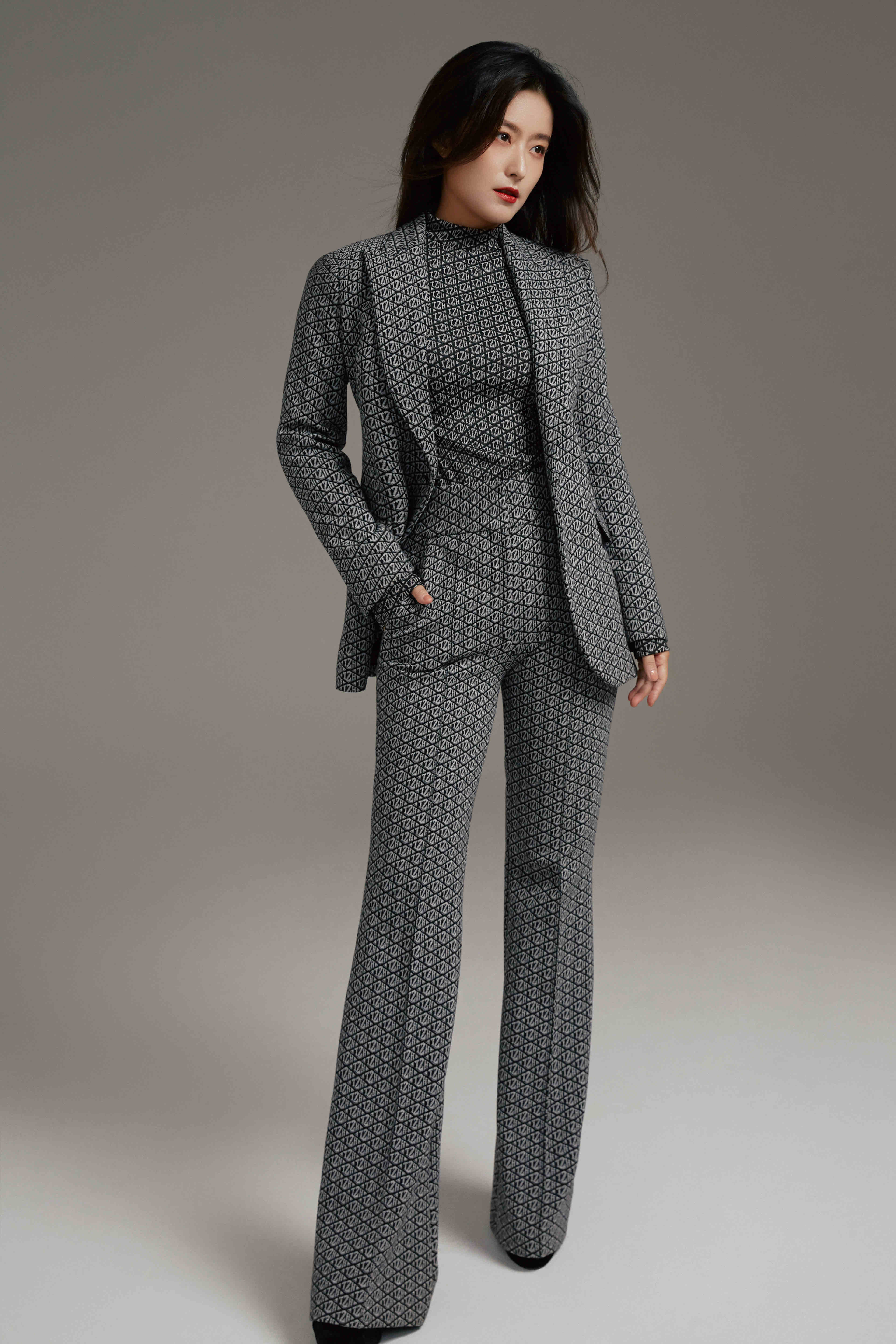 徐百慧七夕大片新鲜出炉 可仙可飒诠释别样魅力__凤凰网