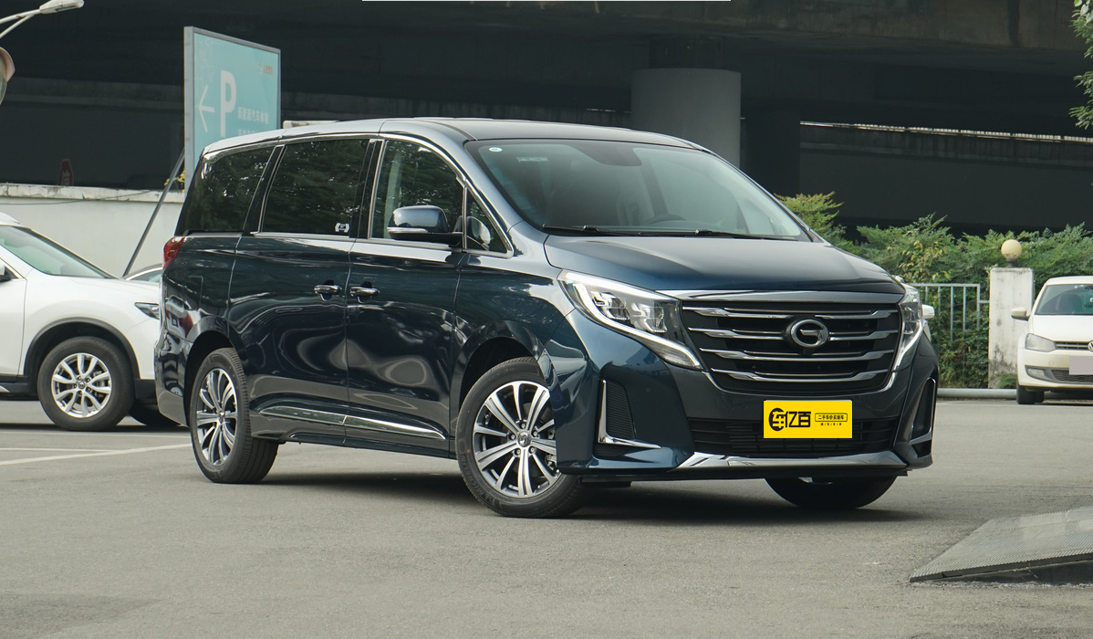 广汽乘用车 传祺gm8 2020款 领航款 390t 尊贵版