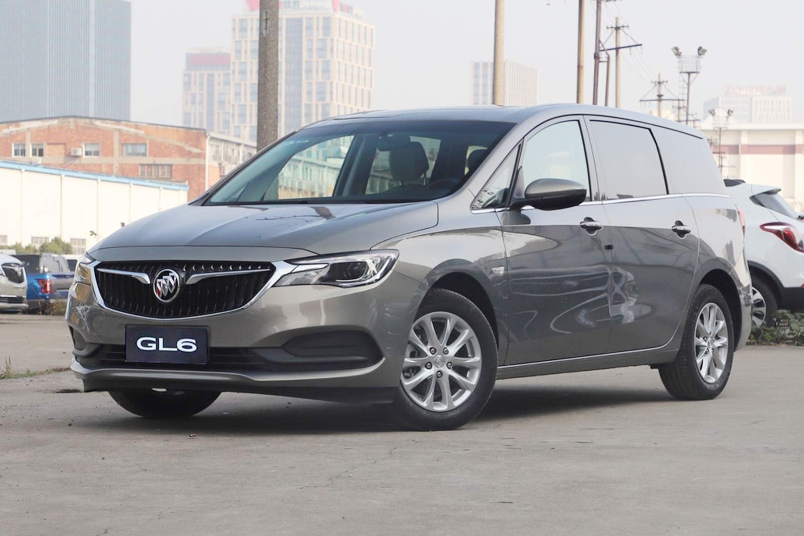 别克GL6的缺点有哪些？除了三缸发动机，车内也是惨的一匹！