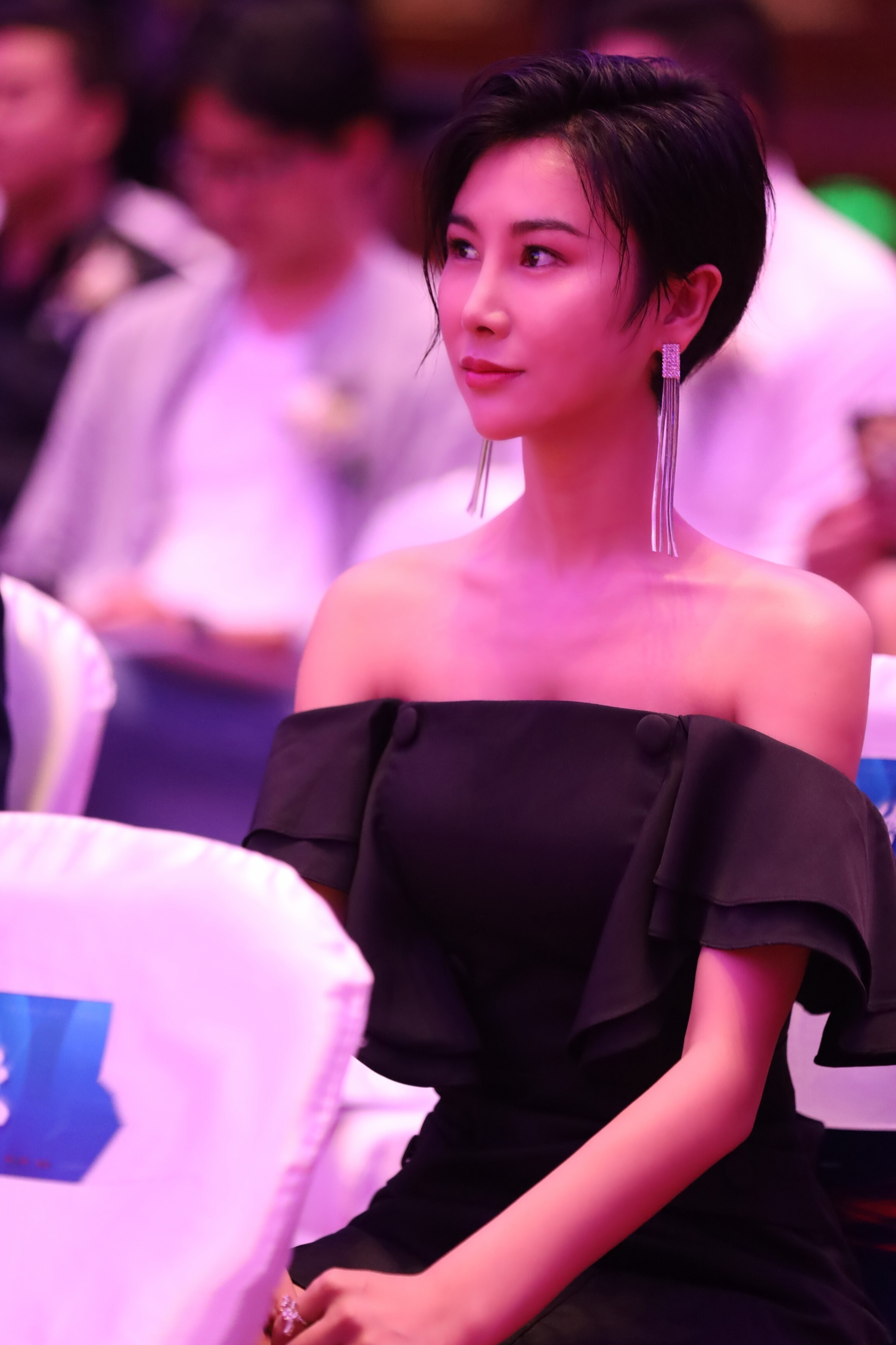 王飞斐亮相北京国际电影节戏里戏外大不同