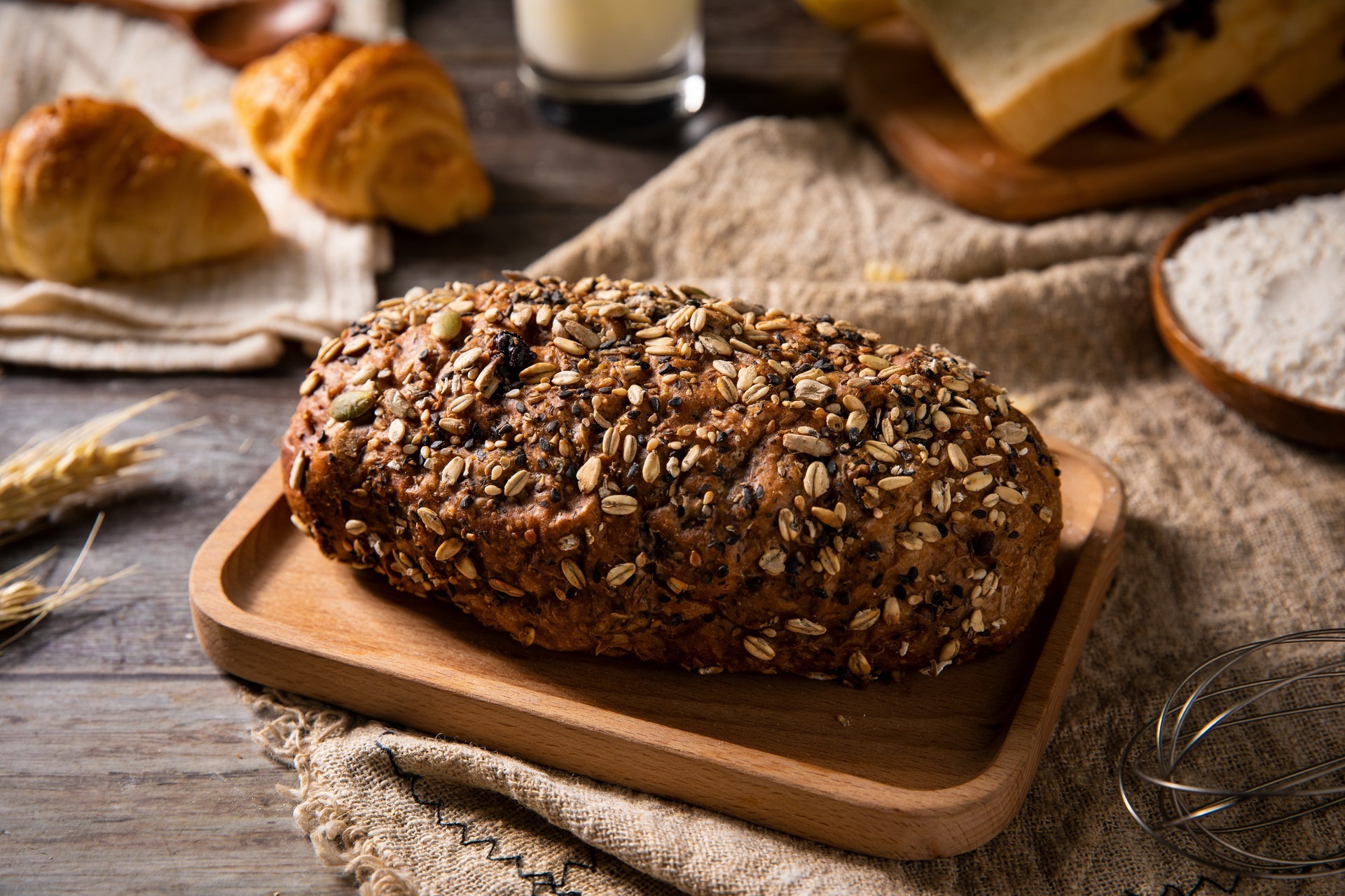 居家1号饭糖尿病患者如何挑选全麦面包教您三招避免踩雷