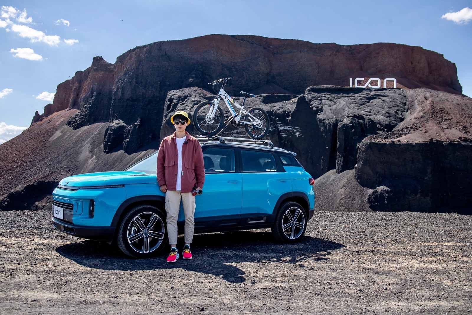 和领克06同平台有了轻混不一样，吉利ICON还能“盲驾”