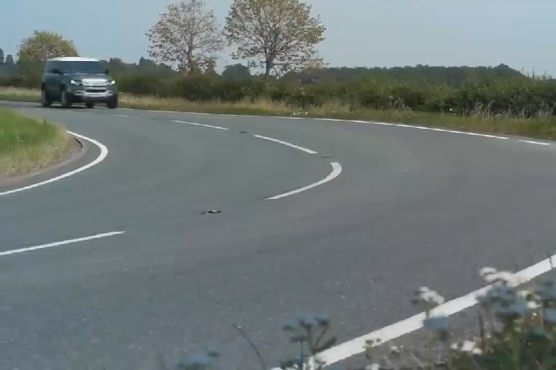 新卫士 vs 牧马人 vs 大G：硬派越野车越野对比测评