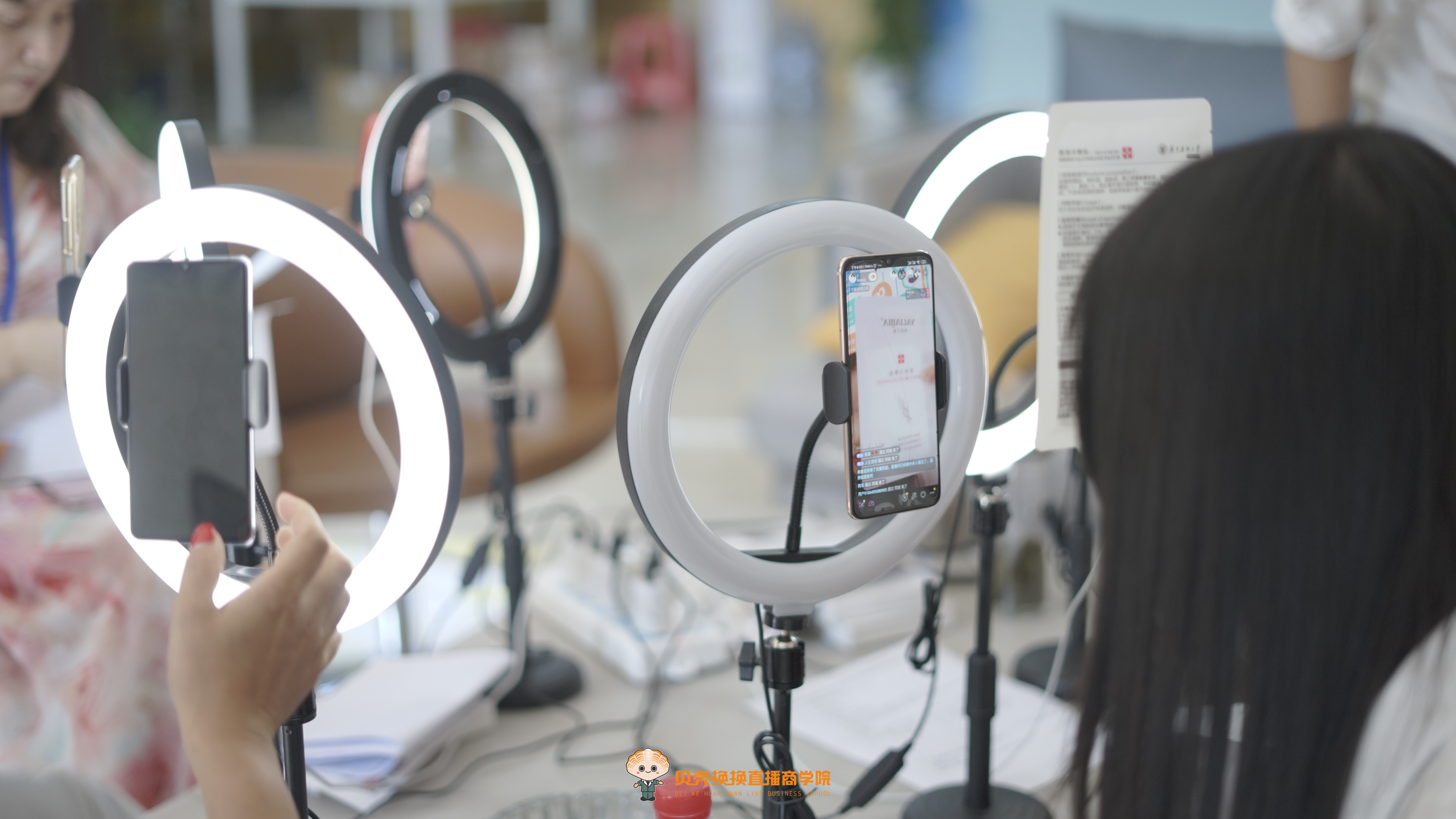 短视频直播"灵工时代" 来临__凤凰网