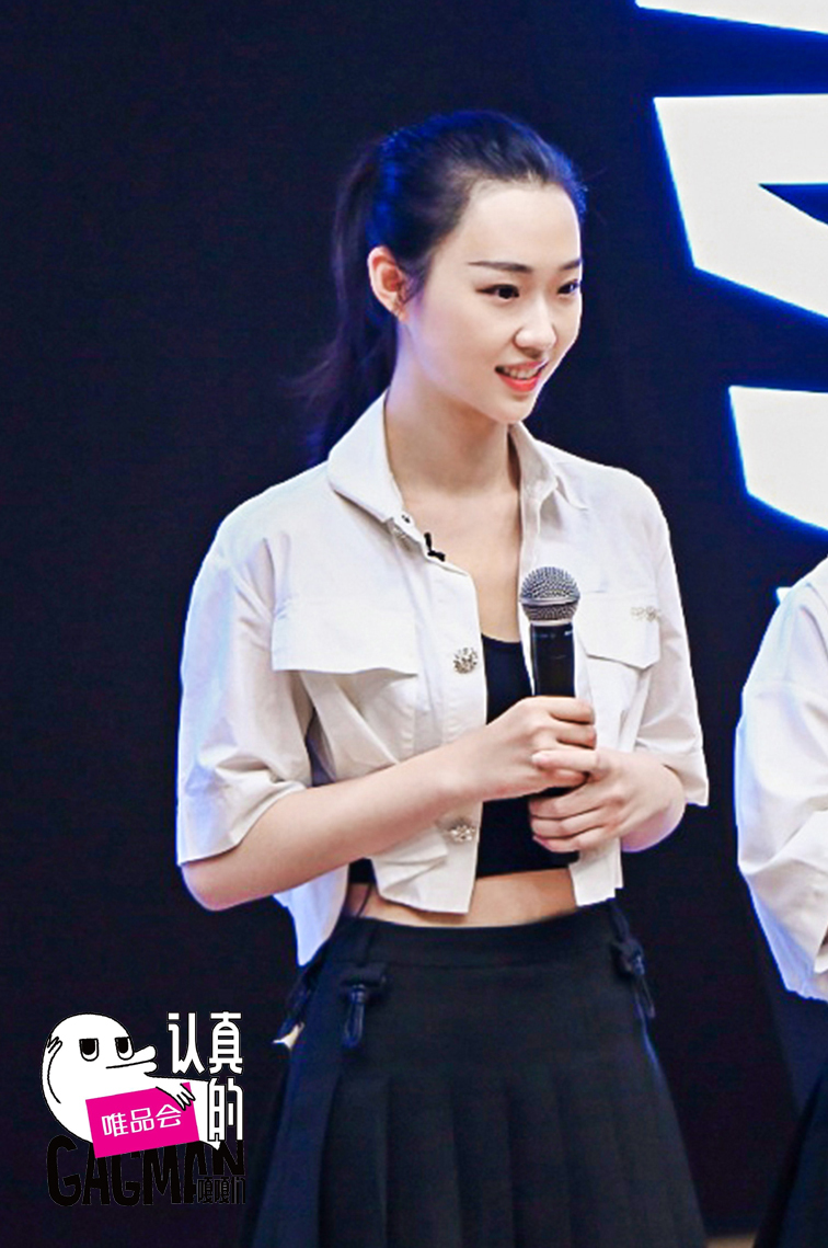 管乐晋级《认真的嘎嘎们》12强 姐妹分别场面动人引落泪